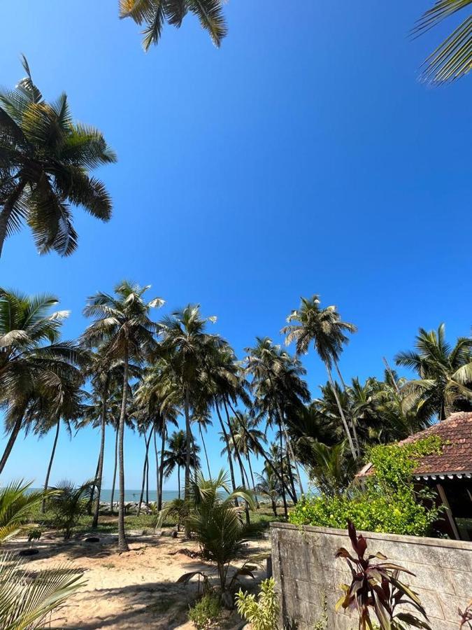 Kalyānpur Delta Hospitality - Sea Facing Rooms With A Private Beach מראה חיצוני תמונה